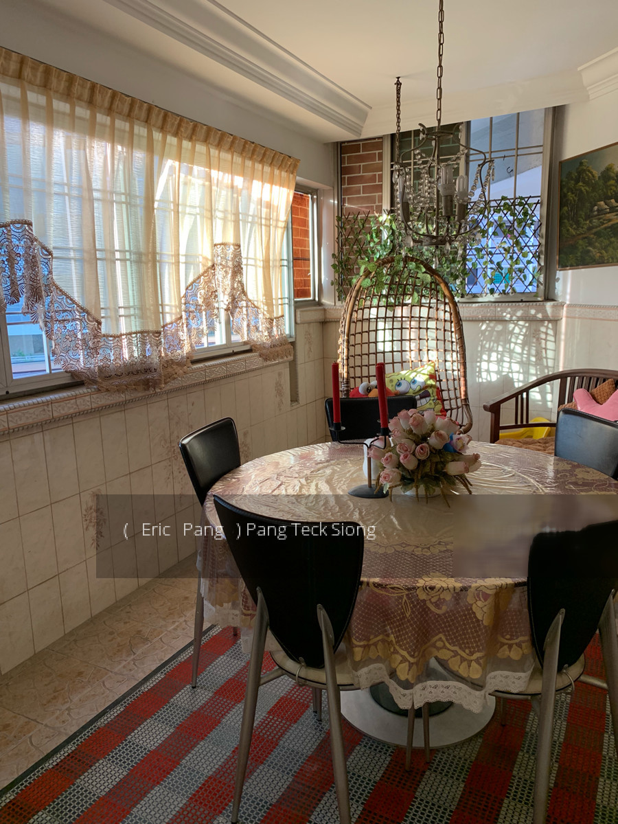 Blk 555 Jurong West Street 42 (Jurong West), HDB 5 Rooms #197712982